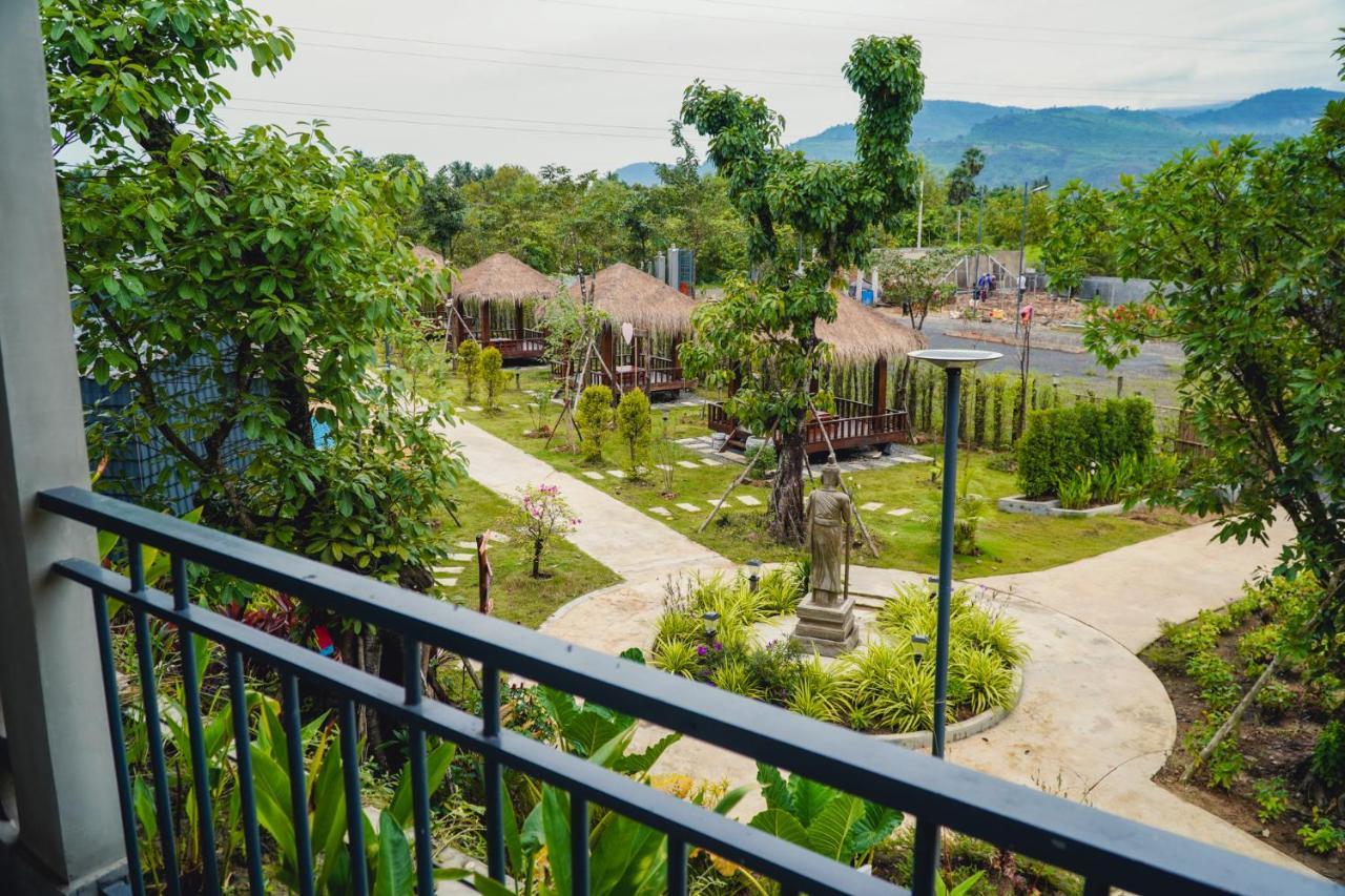 Kampot Tropical Village מראה חיצוני תמונה